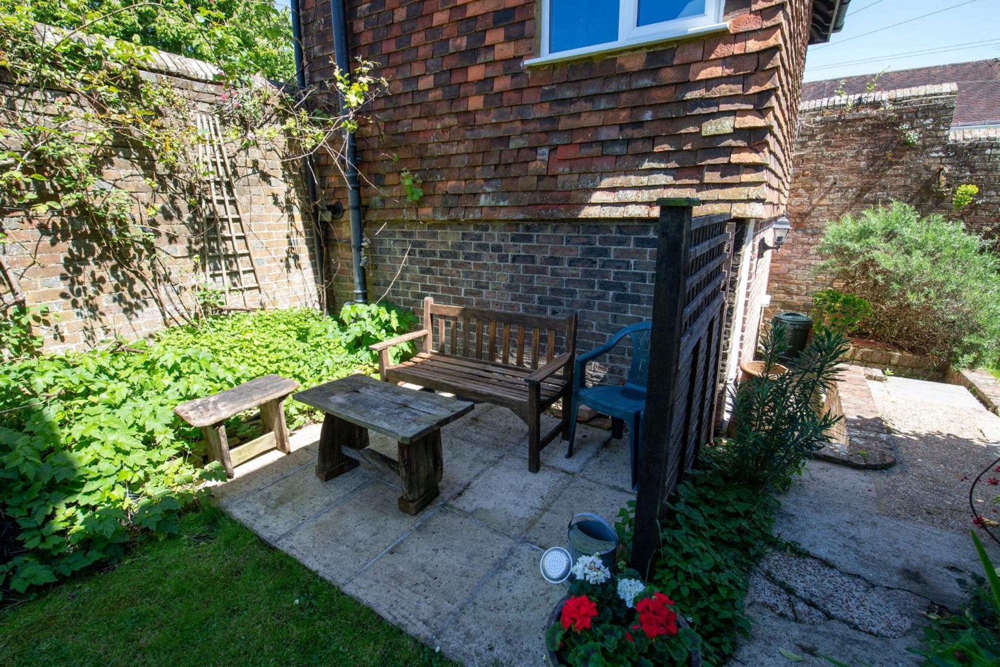 The Gazebo In * Winchelsea