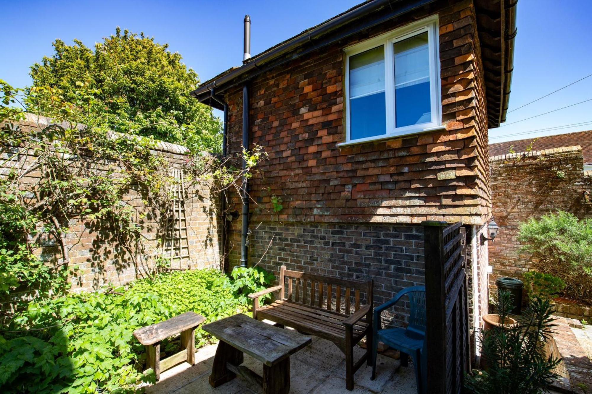 The Gazebo In * Winchelsea